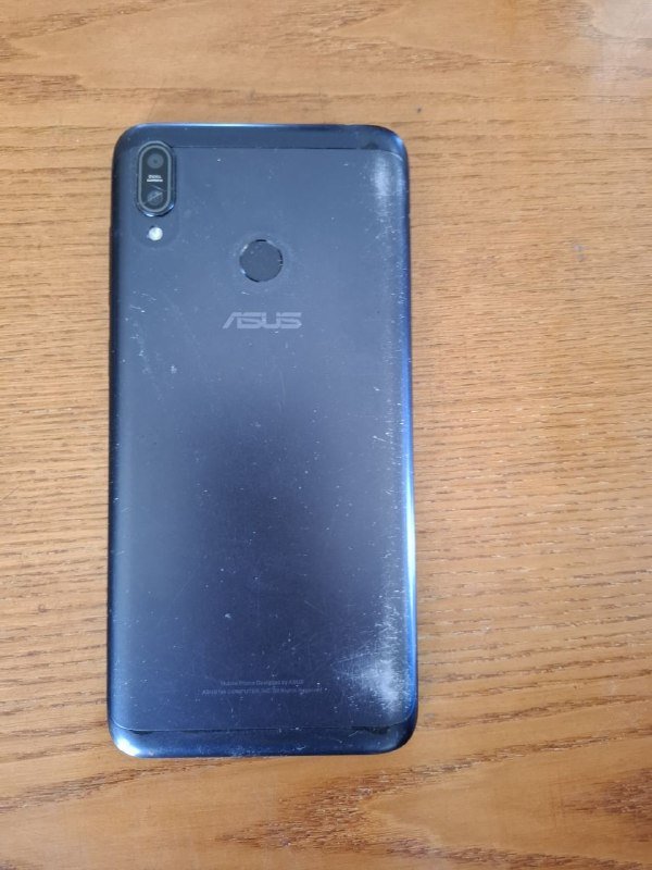 Смартфоны INFINIX и ASUS с чехлами 8