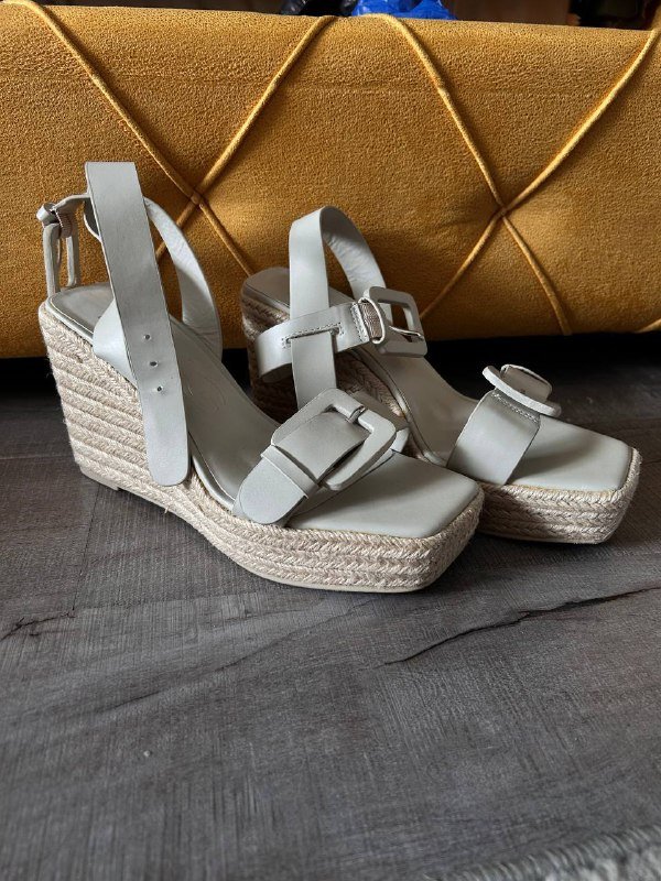 Кеды Zenden 40, босоножки Mango 39, босоножки Helena Berger 39 3