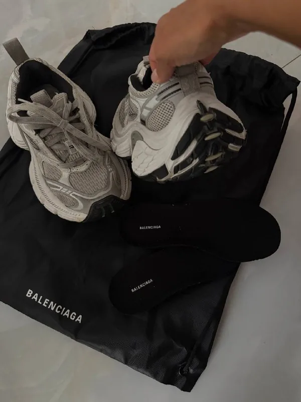 Balenciaga кроссовки 1