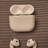 Наушники Apple AirPods 4 с шумоподавлением 3