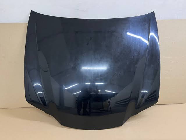 Капоты для Lexus/Toyota с повреждениями