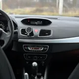 Renault Fluence 2011 წელი, 1.6 ლ, მექანიკა 8