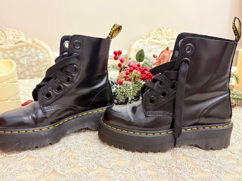 Женские черные ботинки размер 38 2