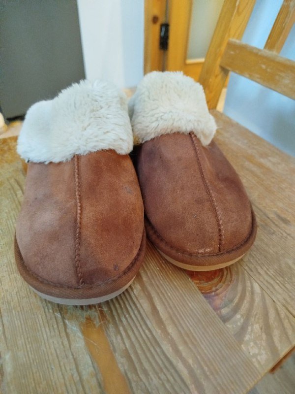 Меховые тапки Next, ботинки Dr Martens, кроссовки Reebok