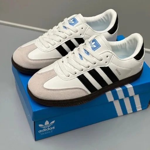 Кроссовки Adidas