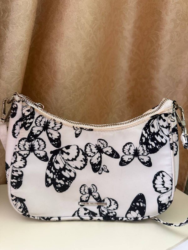 Сумки, штаны, кофта с худи 2