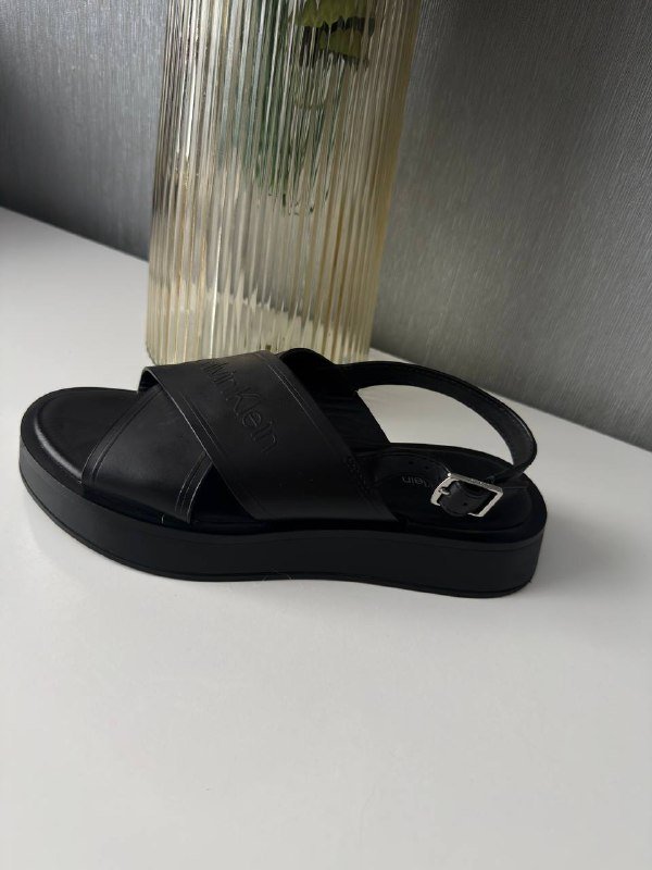 Куртка H&M, Куртка женская Nike, Босоножки черные 5