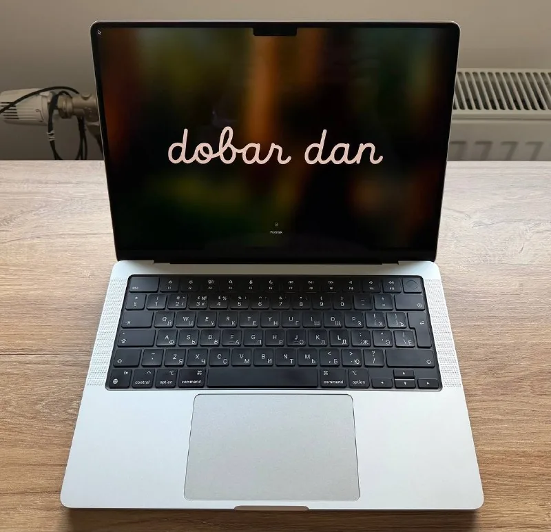 MacBook Pro 14" 2023 M2 Pro 16GB RAM 512GB SSD 1