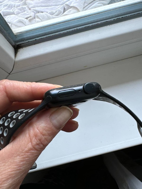 Apple Watch SE 2 4