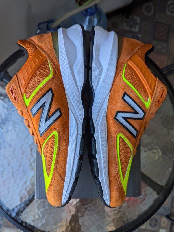 Кроссовки New Balance 990v5 3