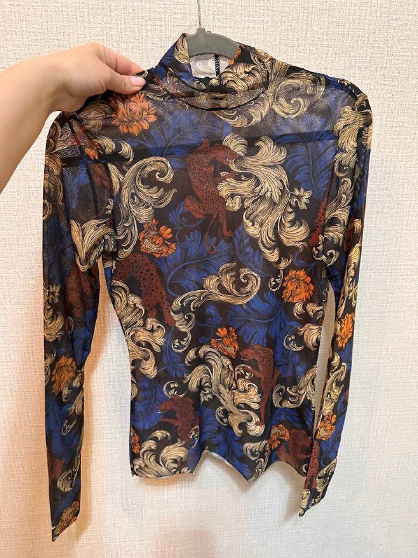 юбка с бахромой, водолазка, безрукавка-кардиган, красный пиджак 3