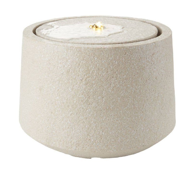 Искусственный фонтан