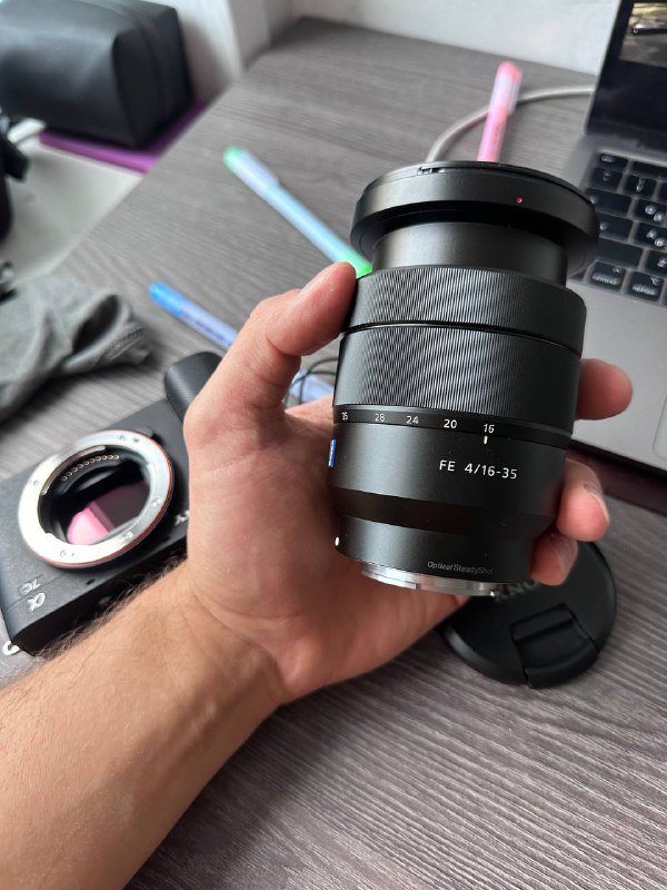 Объектив Sony 16-35mm f4 Zeiss