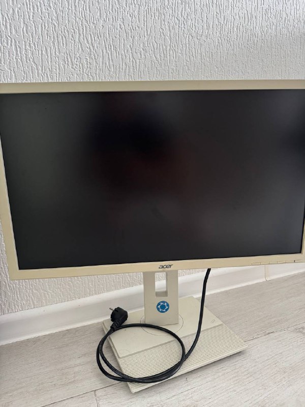 Компьютер i5 с большим монитором