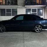 Mercedes Benz W210 E320 7