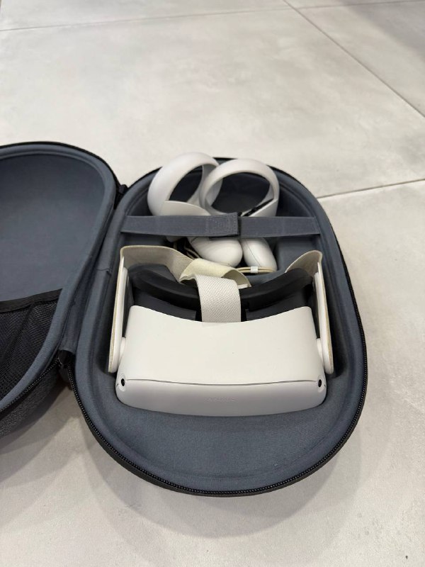Oculus Quest 2 виртуальная реальность с сумкой 2