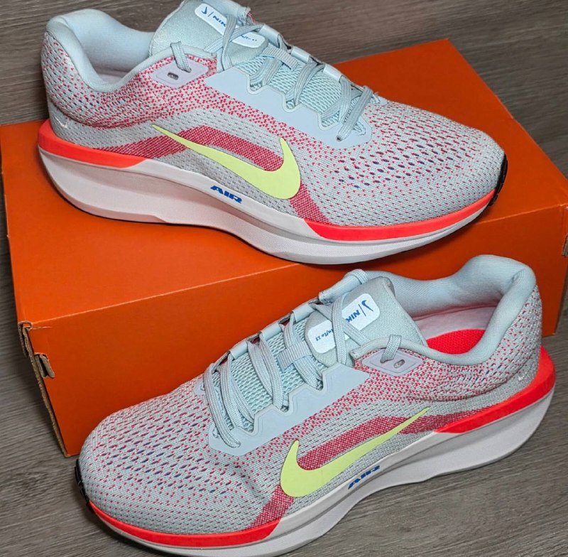 Кроссовки Nike Air Zoom Winflo 11 Glacier Blue Bright Crimson 42-42,5 размер