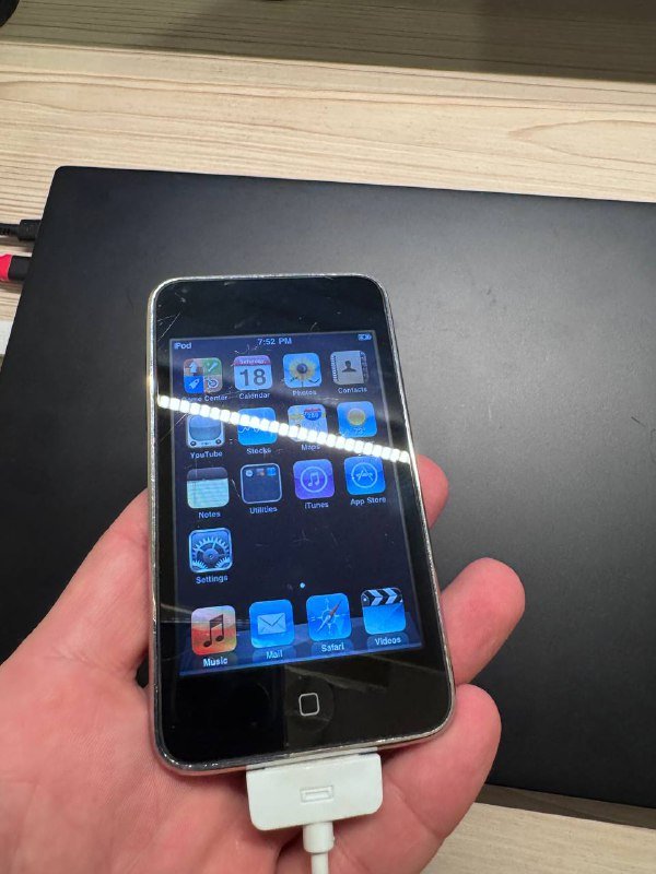 iPod Touch 2-го поколения 8 GB 3