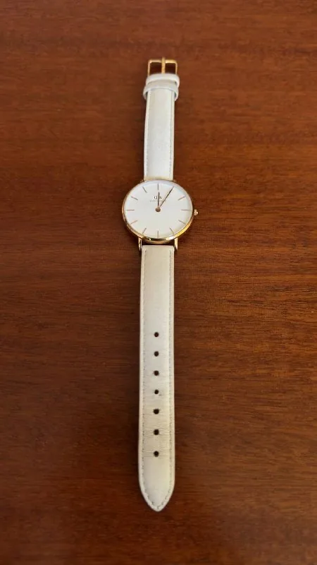 Daniel Wellington женские часы 1