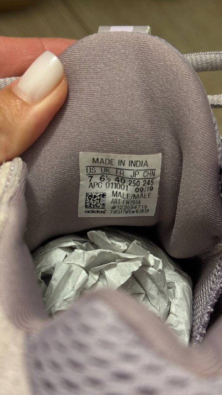 Женские кроссовки YEEZY 500
