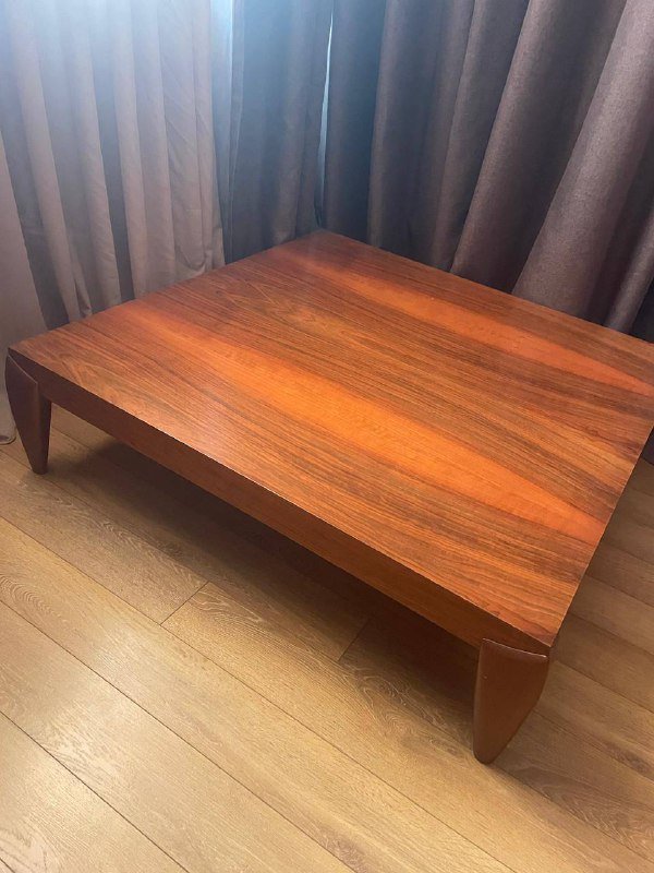 Журнальный столик 2