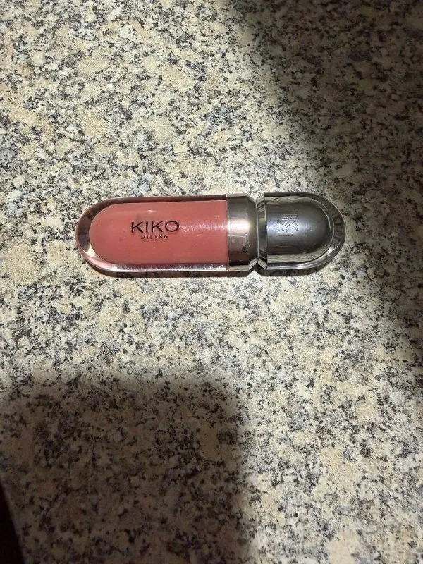 Блеск для губ Kiko 1