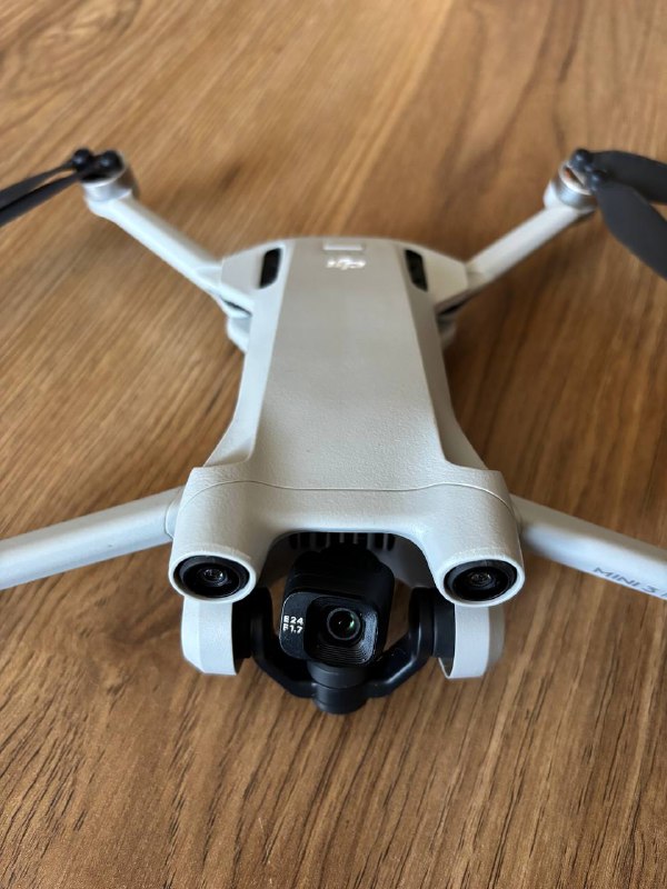 Дрон DJI 3 mini pro с пультом, 3 батареями, кейсом