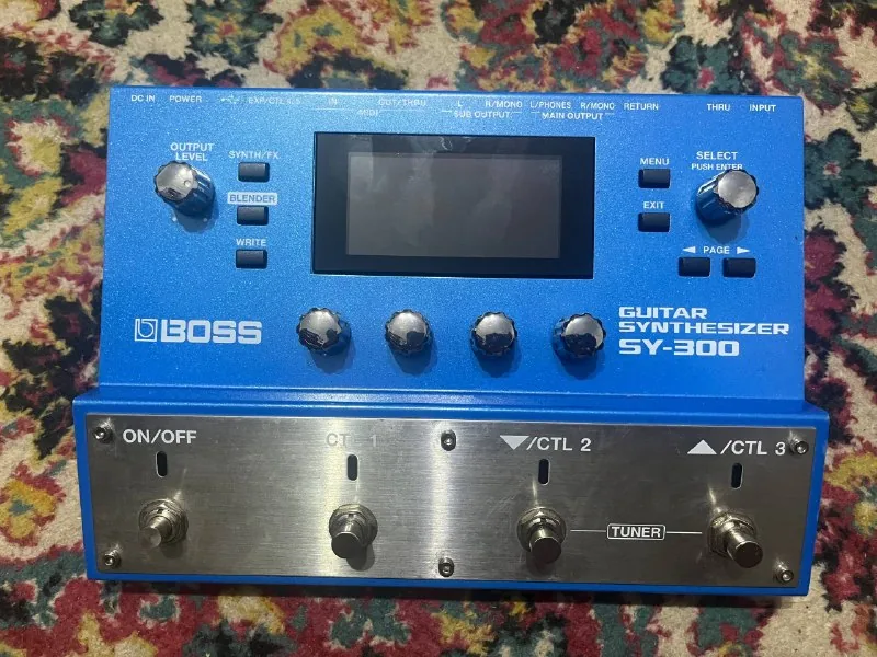 Гитарный синтезатор Boss SY-300 1