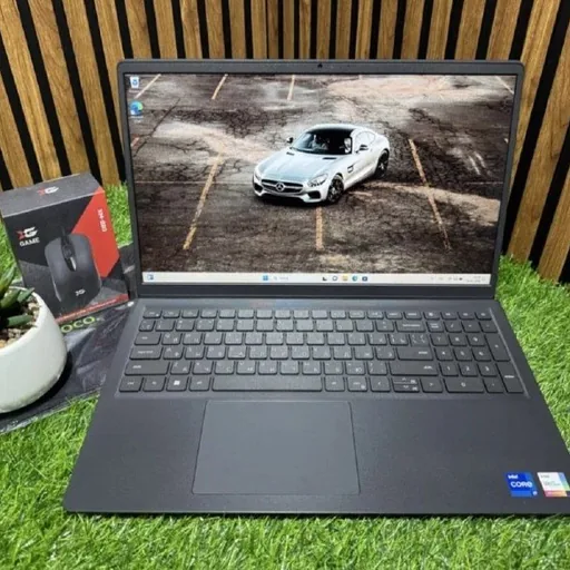 Dell Vostro 3520 ноутбук