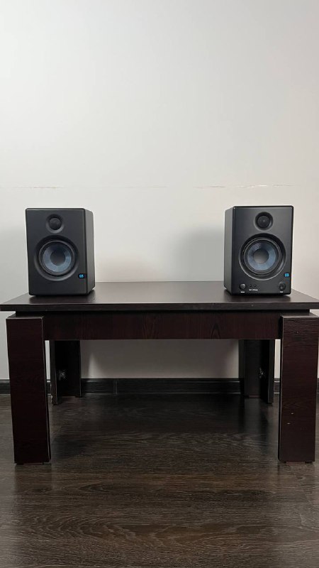 GVM 800D-RGB, Viltrox VL-40T студийные световые панели 10
