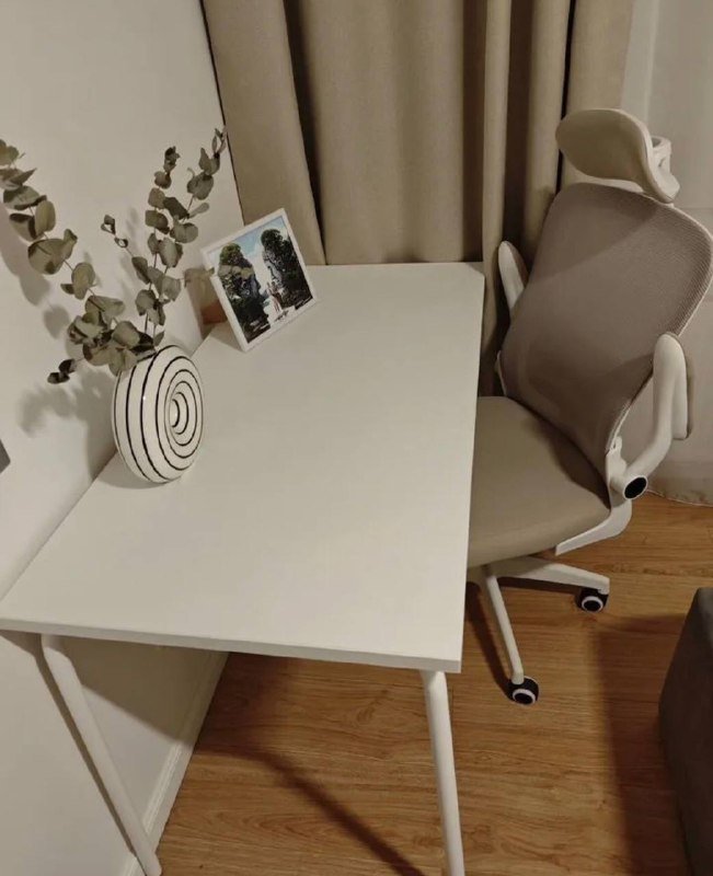 Кресло и стол для работы за компьютером 4