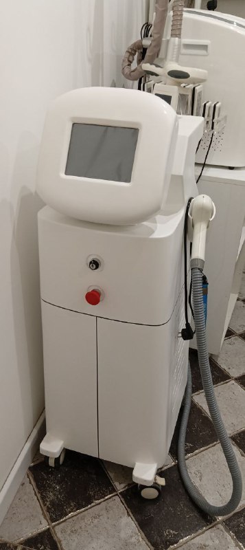 Аппараты для косметолога, маникюрный стол, педикюрное кресло, лампы УФ, стерилизатор, аэрограф 3