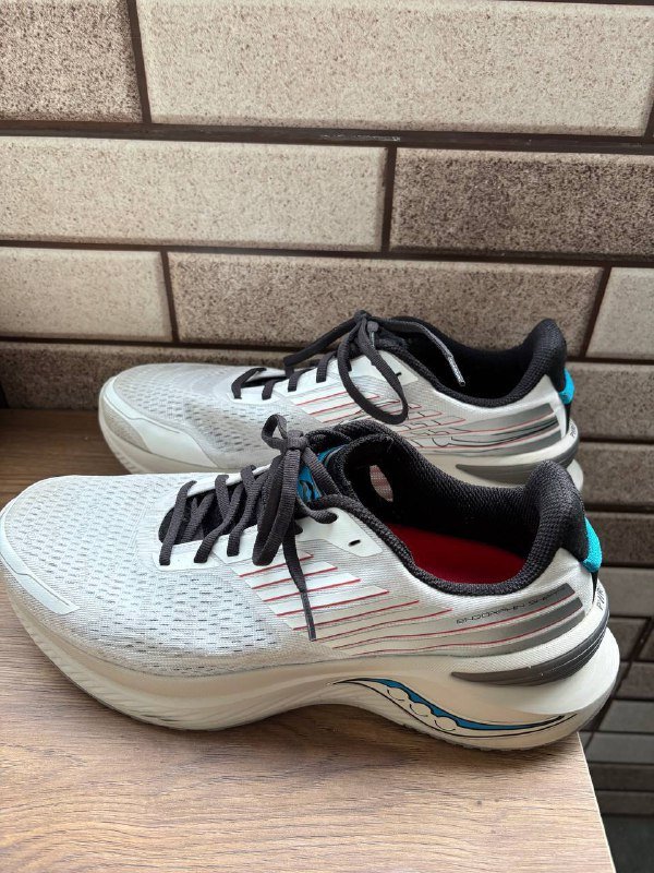 Мужские беговые кроссовки Saucony Endorphin Shift 3 2