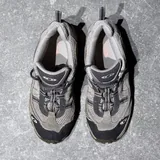 Salomon women’s trail sneakers 6