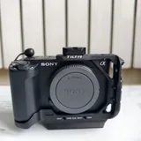 Sony ZV-E1 камера, клетка Tilta, аккумулятор 5