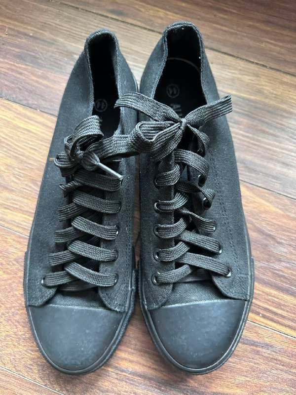 Кеды и кроссовки Adidas, Nike разных размеров и цен