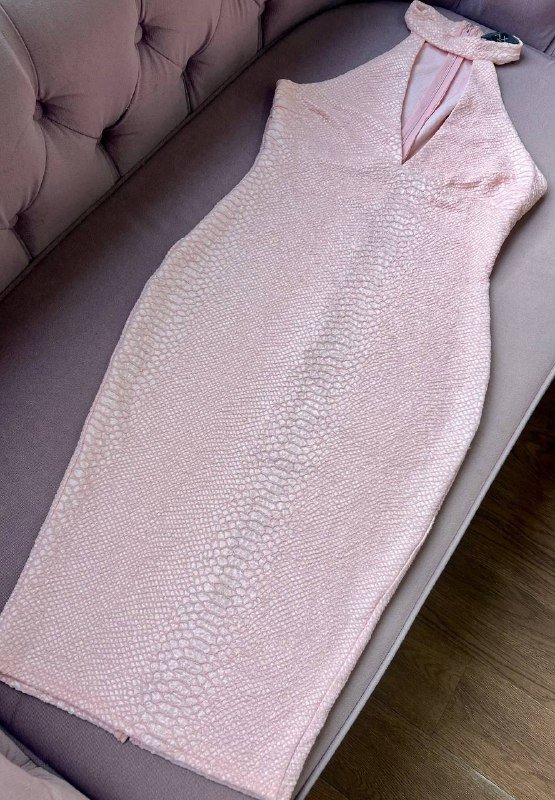 черное бандажное платье с кружевом, грязно розовое платье с принтом 9