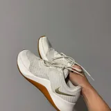 Женские кроссовки Nike 2