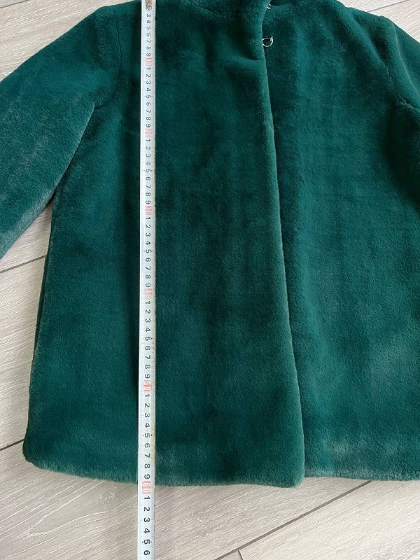 Женская зеленая шуба 4