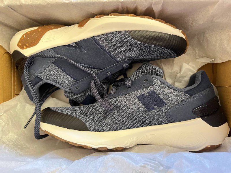 Женские кроссовки New Balance 35 размер 1