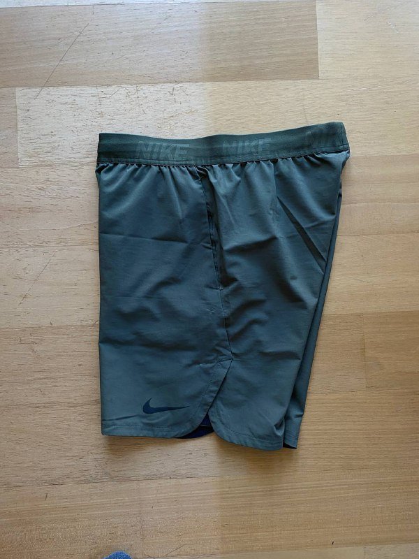 Майка Nike, плавки Carhartt, шорты Nike ACG, шорты Nike 10