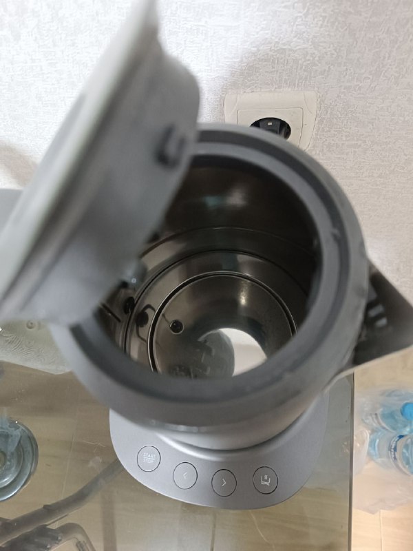 Электрический чайник Electrolux Explore 7 1.7L 2400W 3