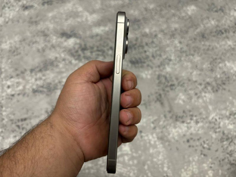 iPhone 15 Pro Max 256 GB 2