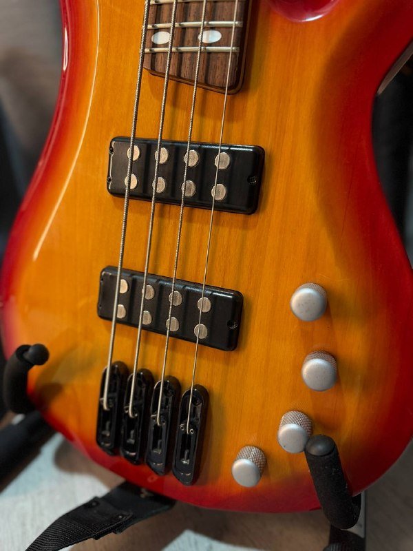 DLX бас-гитара Vintage Sunburst 24 лада 3