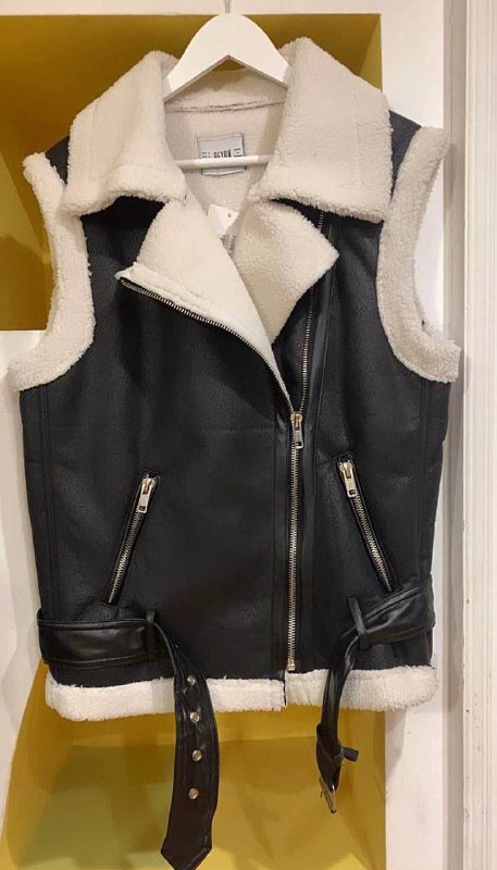 Жилет, куртка, пальто, комбинезон, юбки, тренч женская одежда