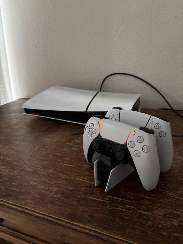 PlayStation 5, второй джойстик, зарядное устройство
