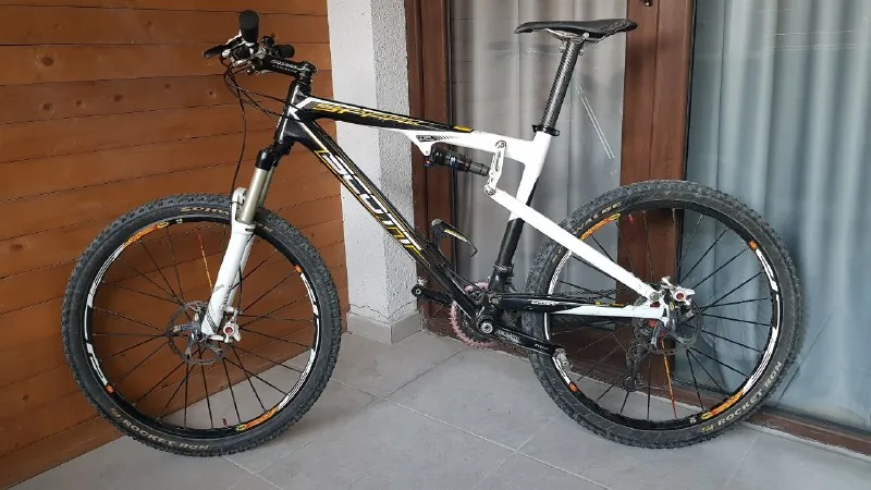 Карбоновый велосипед Scott Spark 10