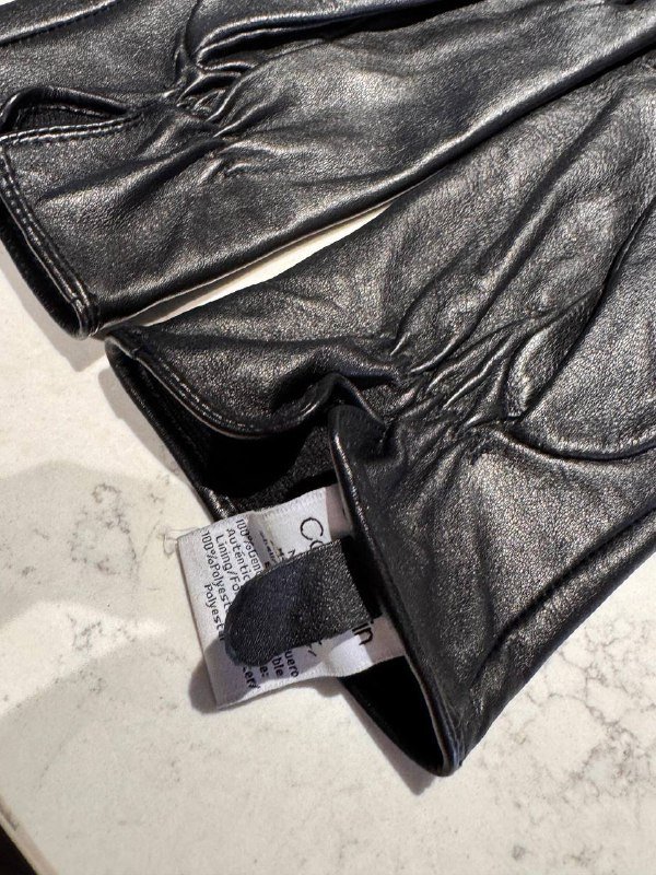 Женские кожаные перчатки Calvin Klein 2