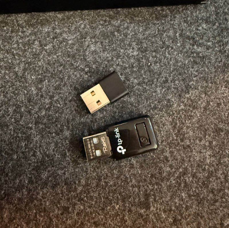 Bluetooth baseus, WiFi tp-link wn823n