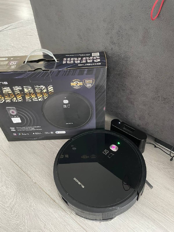 Робот-пылесос Polaris rvcr 3700